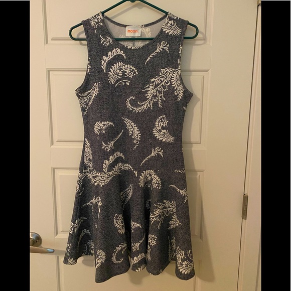 Cute Paisley Flare Dress - Picture 1 of 3